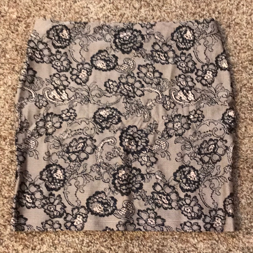 Forever 21 faux lace mini skirt